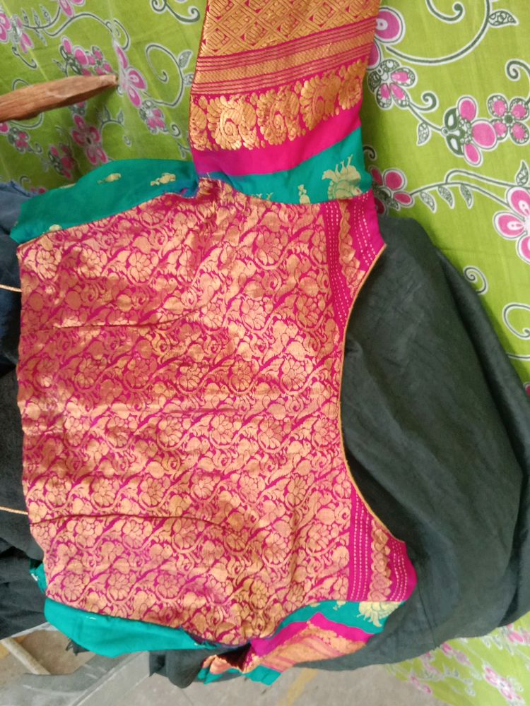 Pattu Lehenga