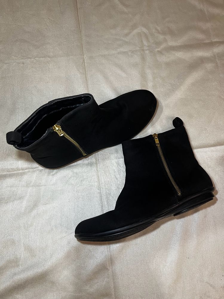 Women Black Regular Boots