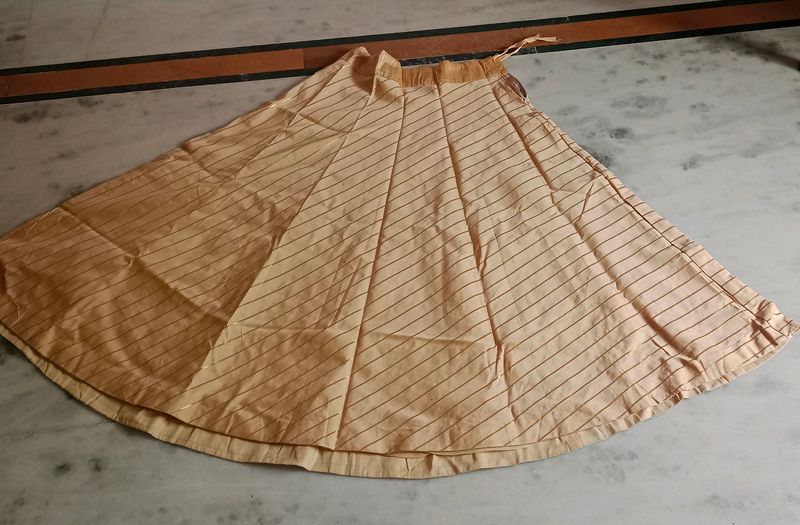 Free Size Lehnga For Sell