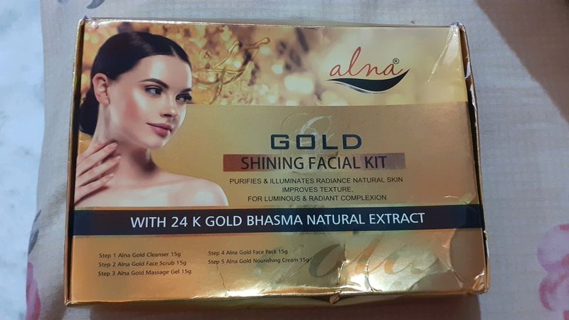 GOLD FACIAL KIT ( TOTALLY NEW )