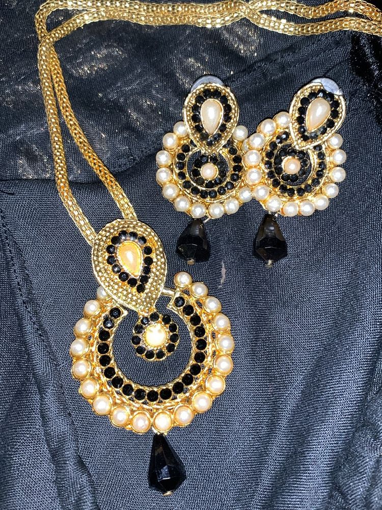 Black Ethnic Earrings & Pendent