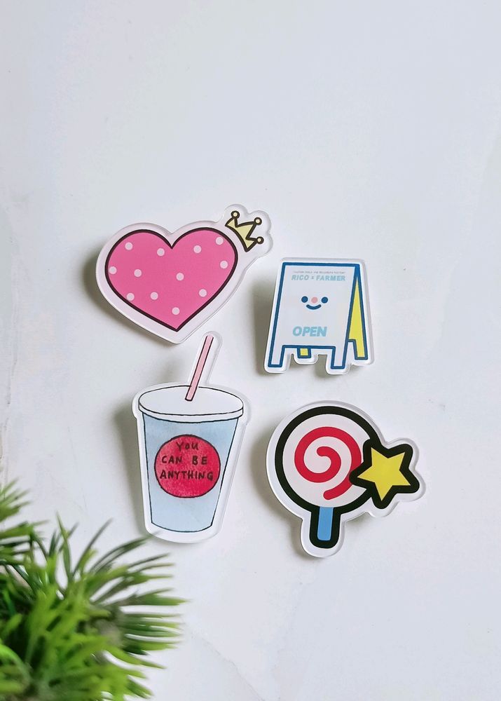 4pcs Kawaii Brooch Pins