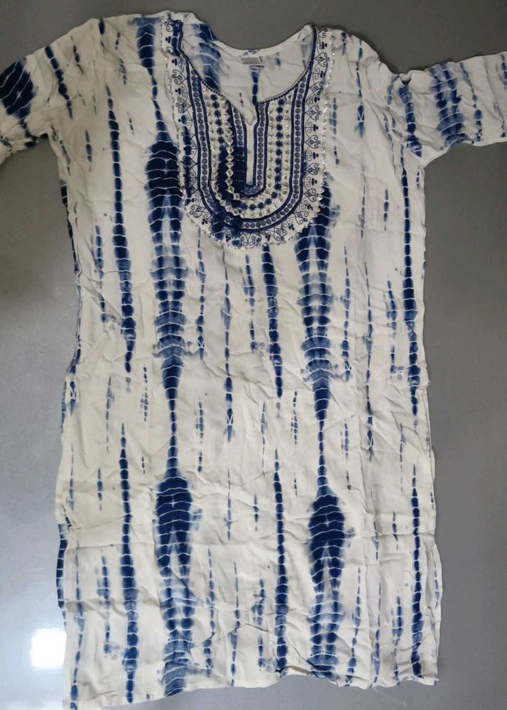 White And Blue Printed Kurta