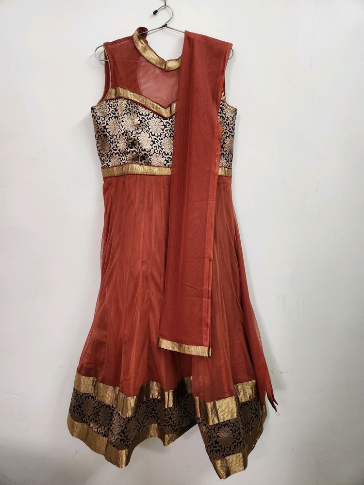 Beautiful Gown With Dupatta