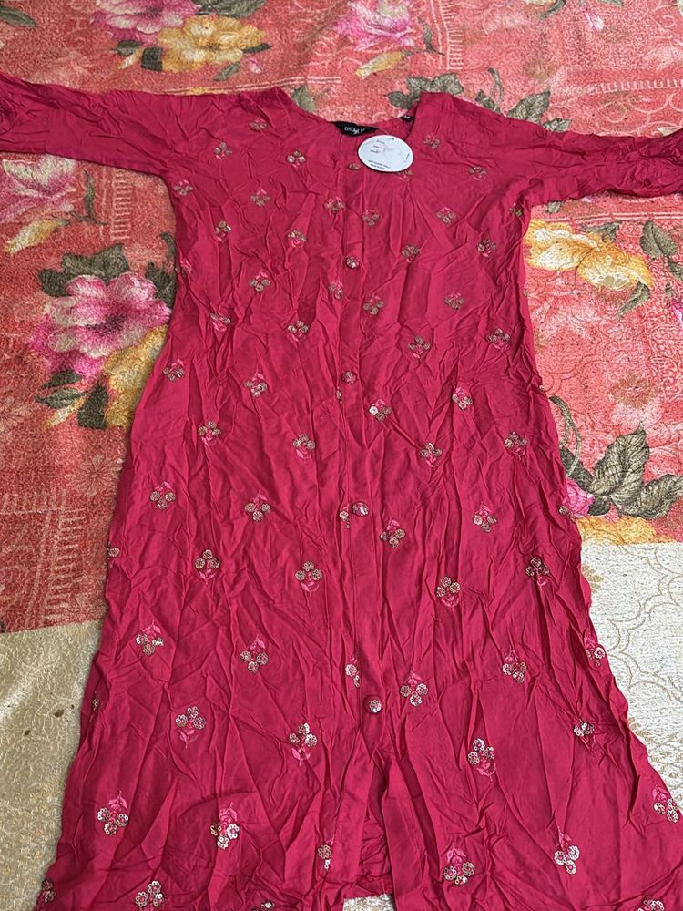 Brand New Rose Embroidered Kurta With Puff Sleeves