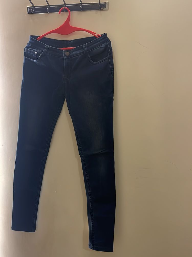 Trendy Divva Navy Blue Slim Fit Stretchy Denims