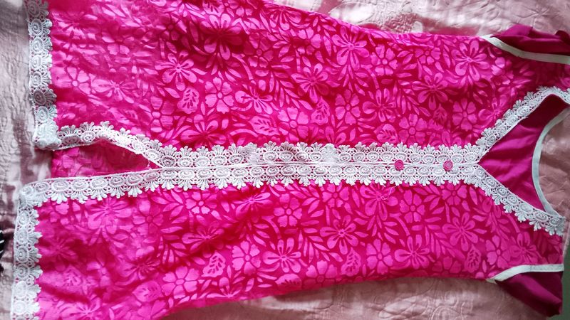 PINK TOP: NET OUTSIDE WITH INNER SILK LINING AND HANDS STITCHED