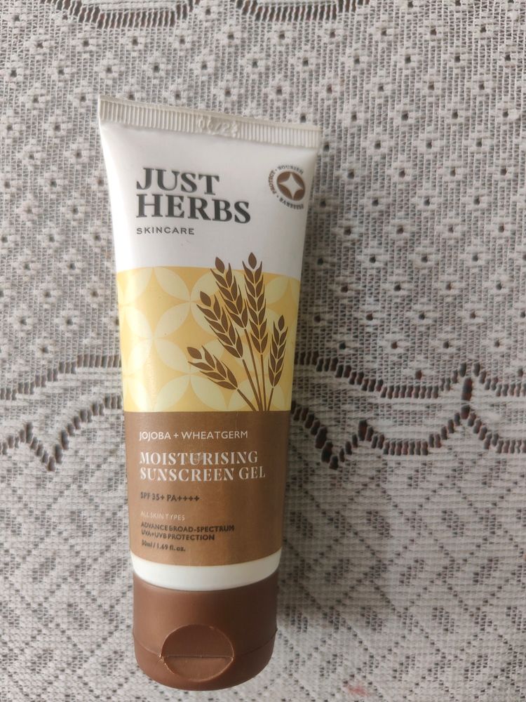 Just Herbs Moisturizing Sunscreen Gel