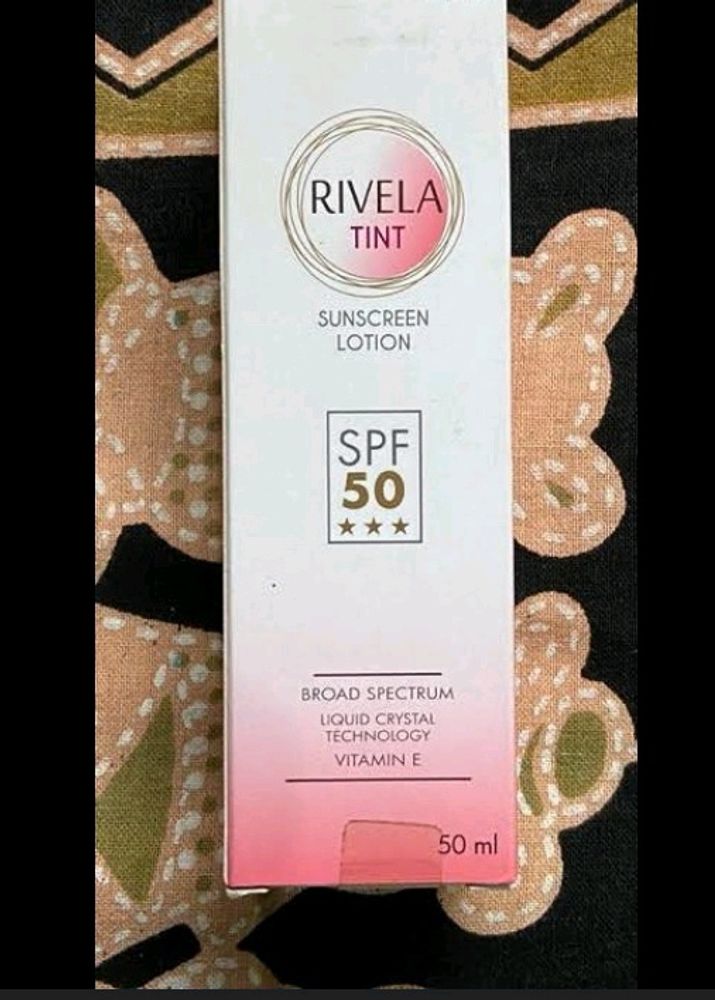 Rivela Tint sunscreen SPF50