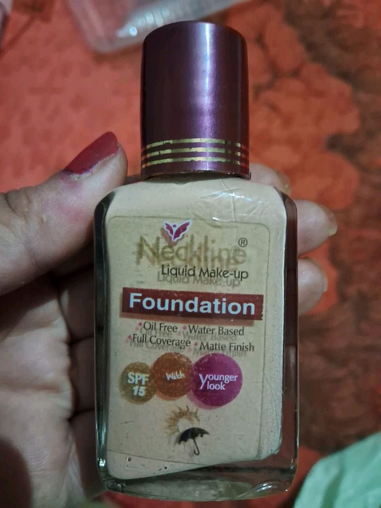 Neckline Liquid Foundation