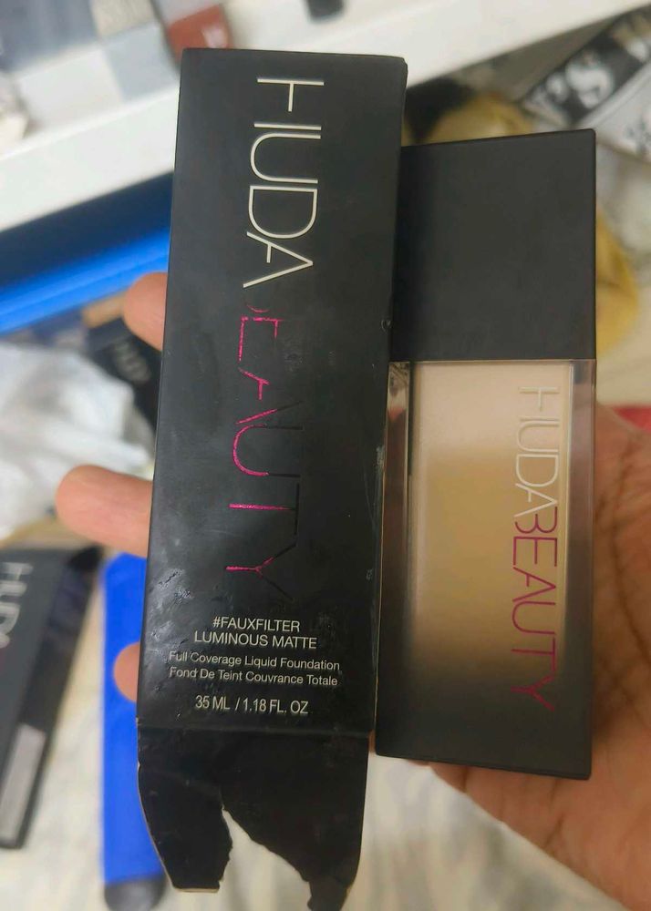 Huda Beauty Foundation - Angelfood