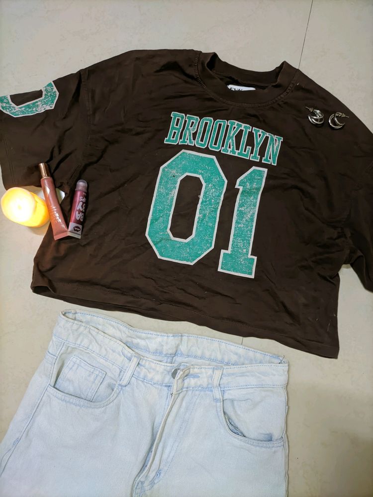 Beautiful Brown Crop Tshirt 🤎🤍