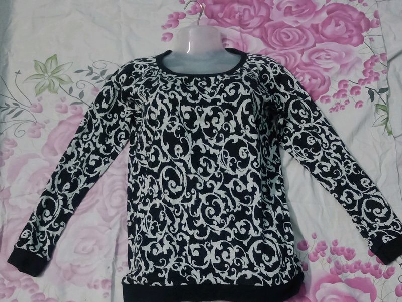 Girls Semi Winter Top/ Sweater