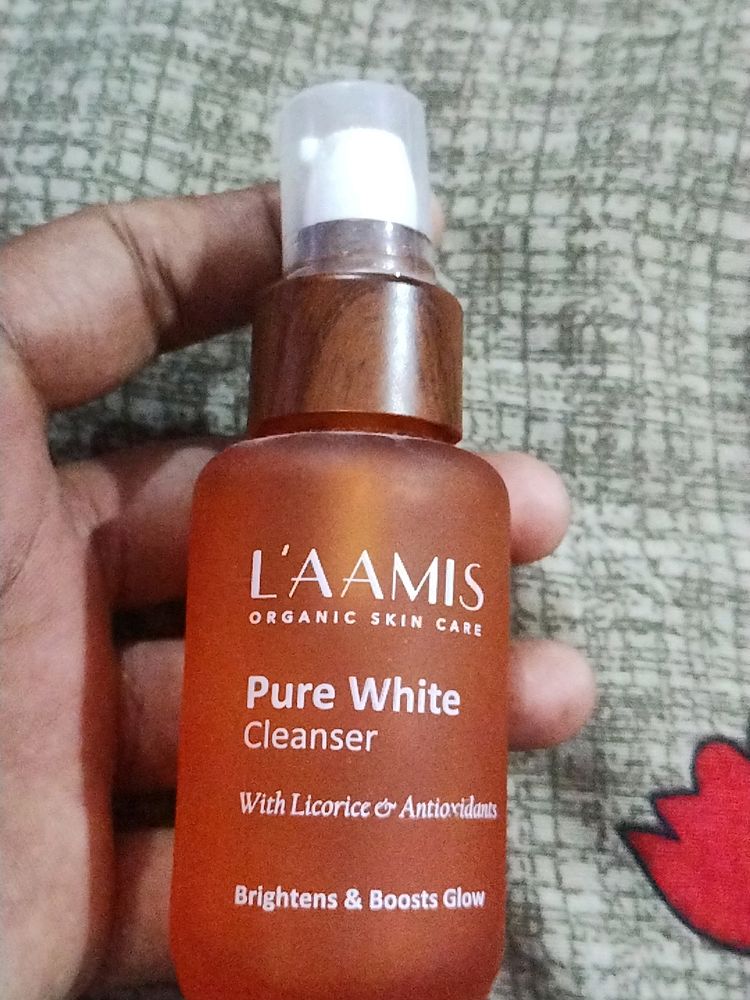 L'aamis Pure White Cleanser