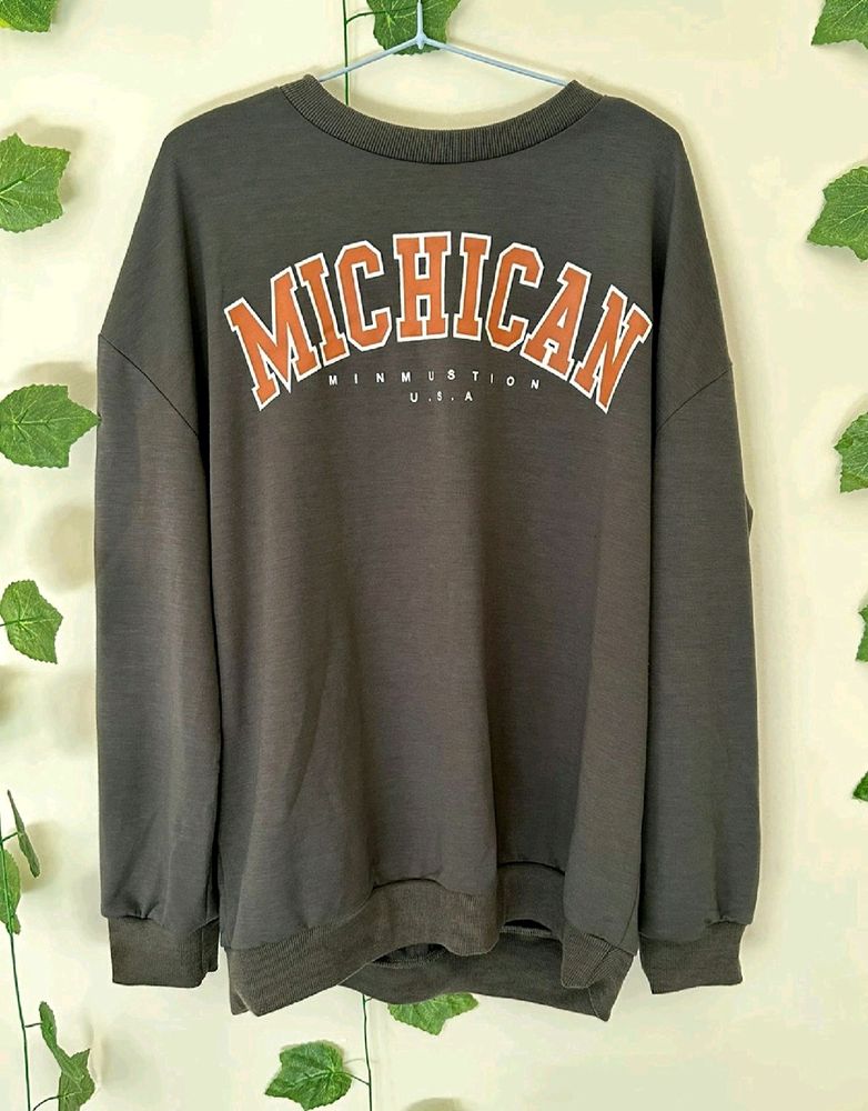 BRAND: URBANIC sweatshirt Size : M