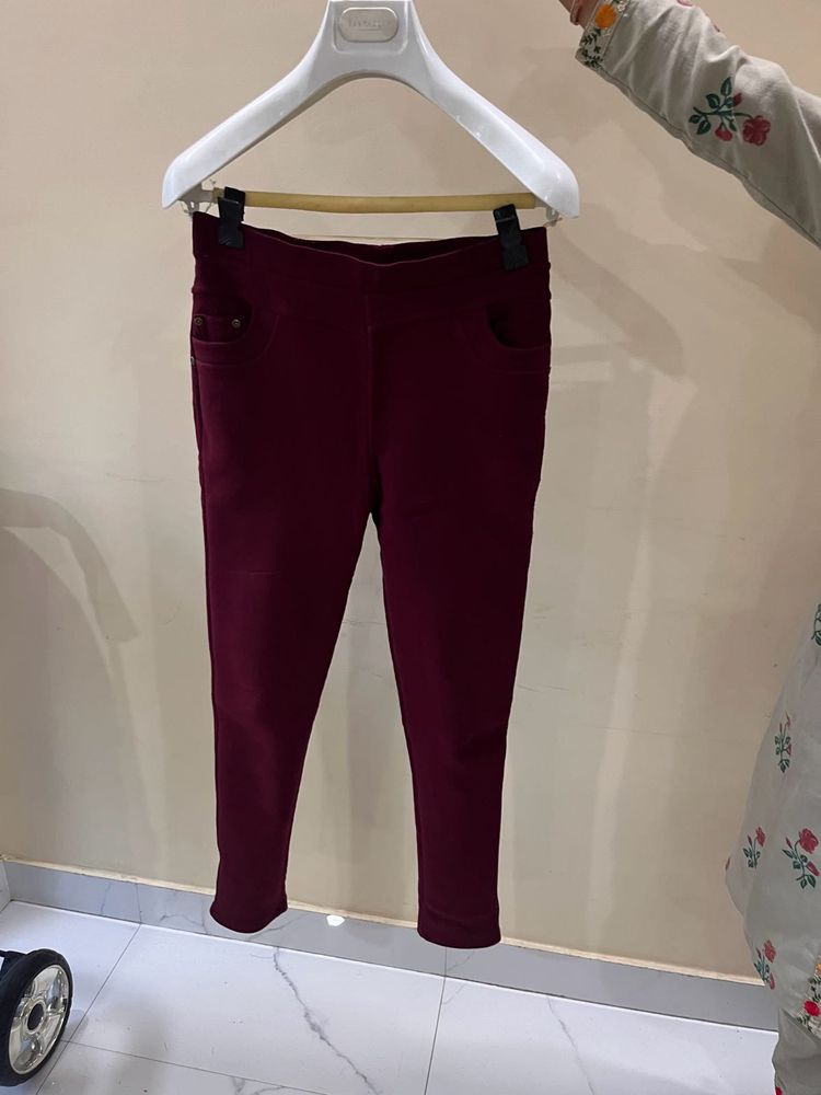 Attractive Maroon Stretchable Skinny Pant