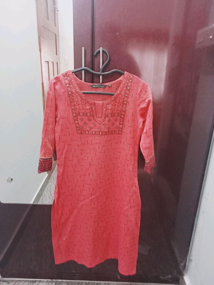 AVAASA KURTA