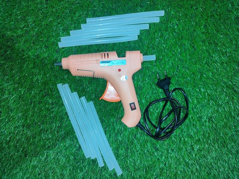 150 WATT HOT GLUE GUN + Stick Free