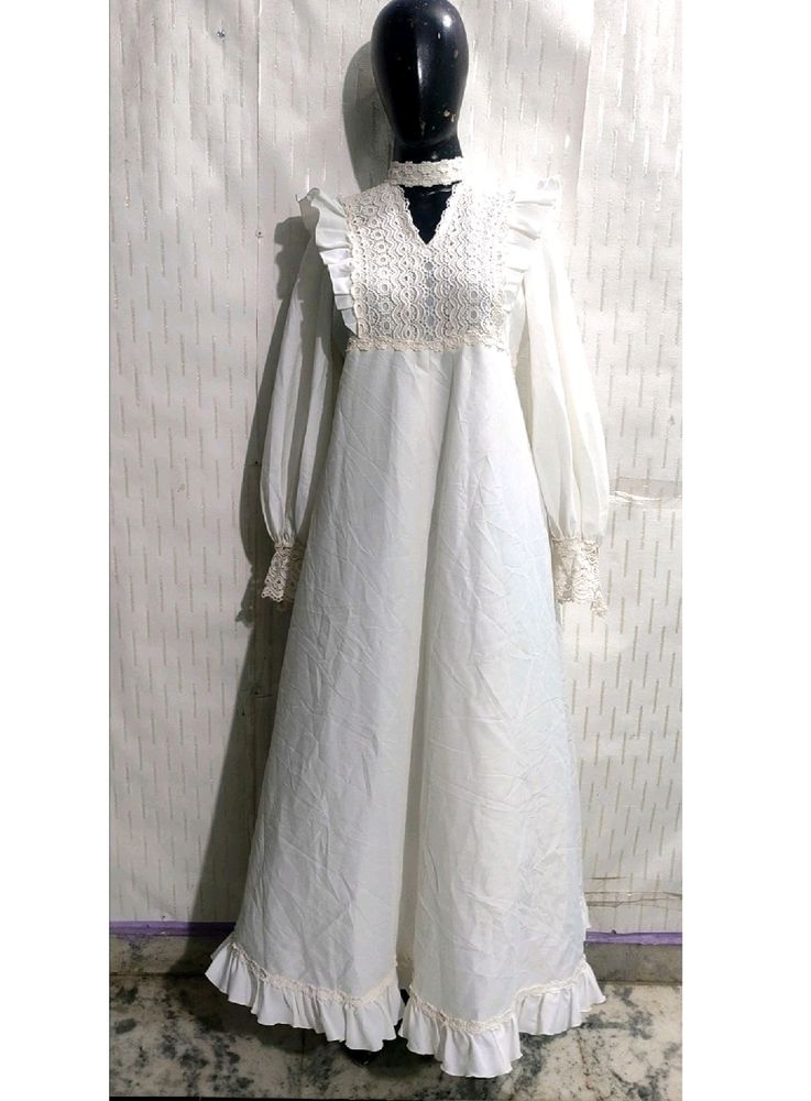 So Pretty And Beautiful Gown L/52