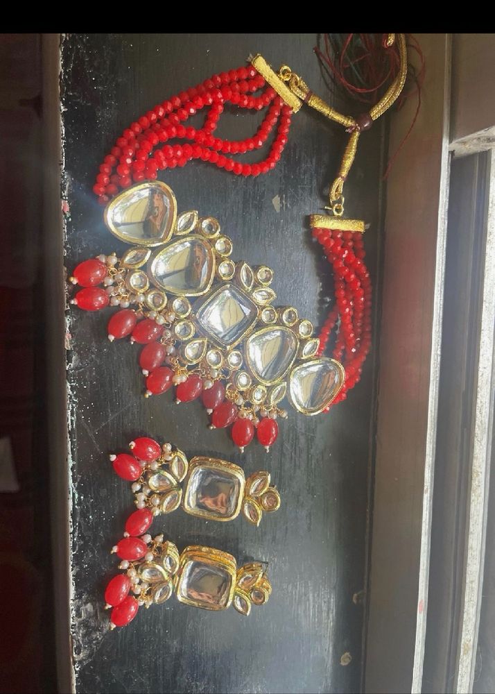 Red Necklace Set