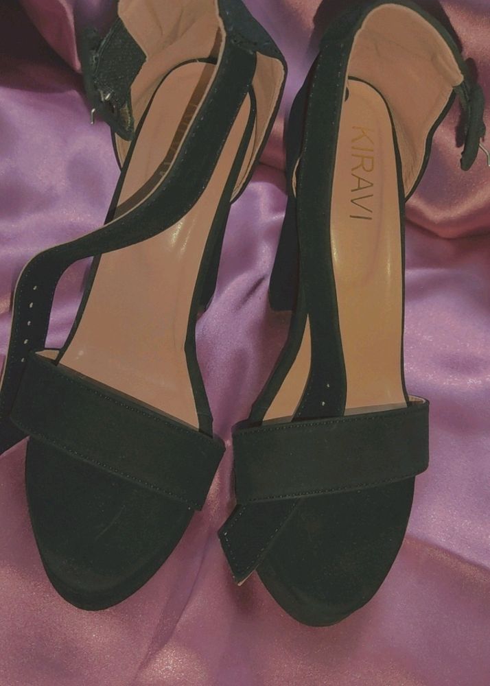 Black Heels 👠