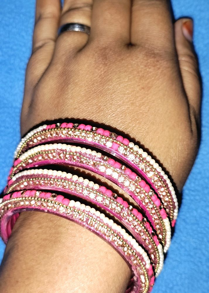 Pink & White 4 Piece Set Bangles With Box