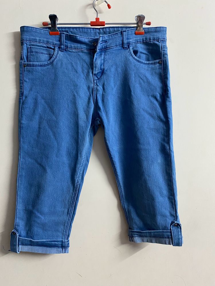 Blue Color Capri Jeans Women’s