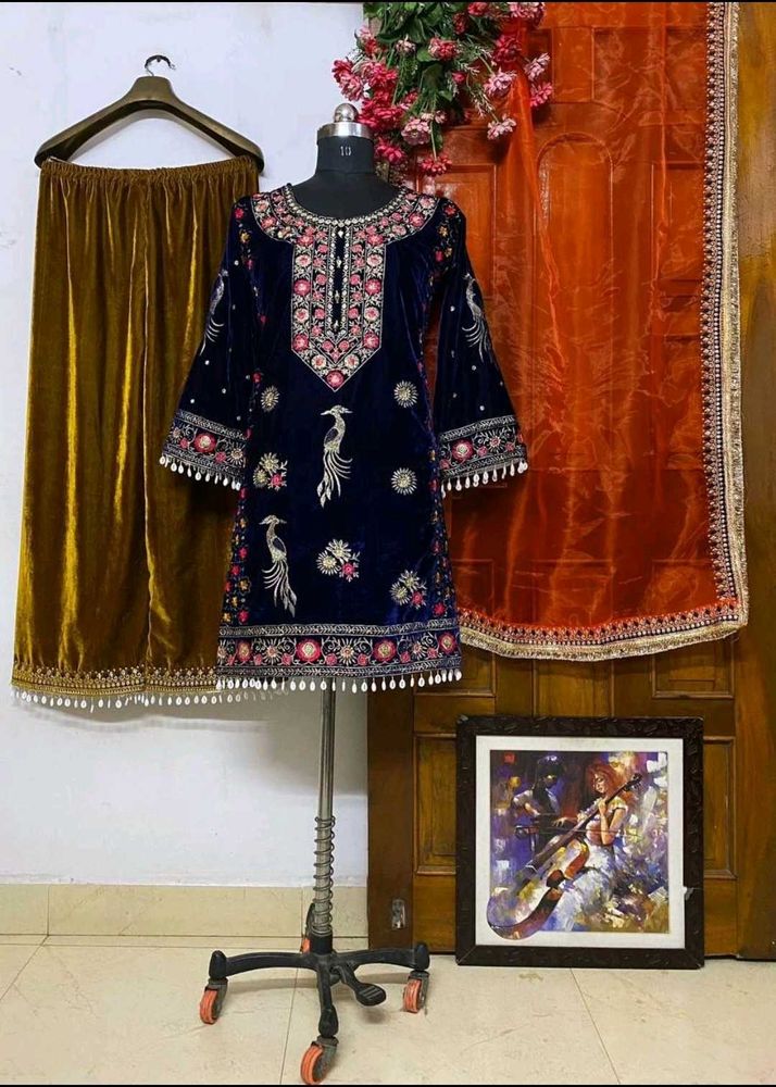 New Standard Pakistani Poshaq Dresses Beautiful Dr