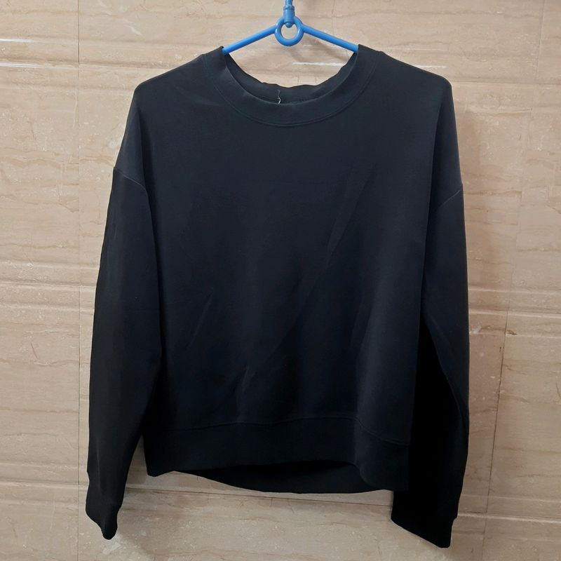 Black Sweatshirt