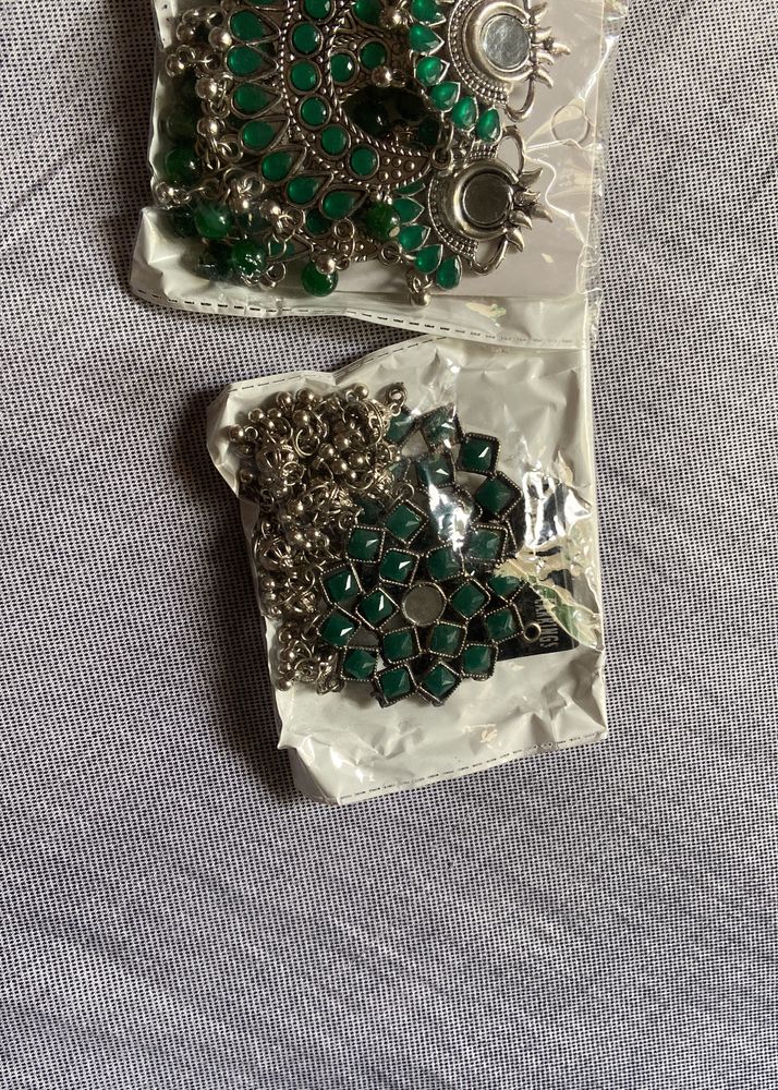 5 Green Earrings Set