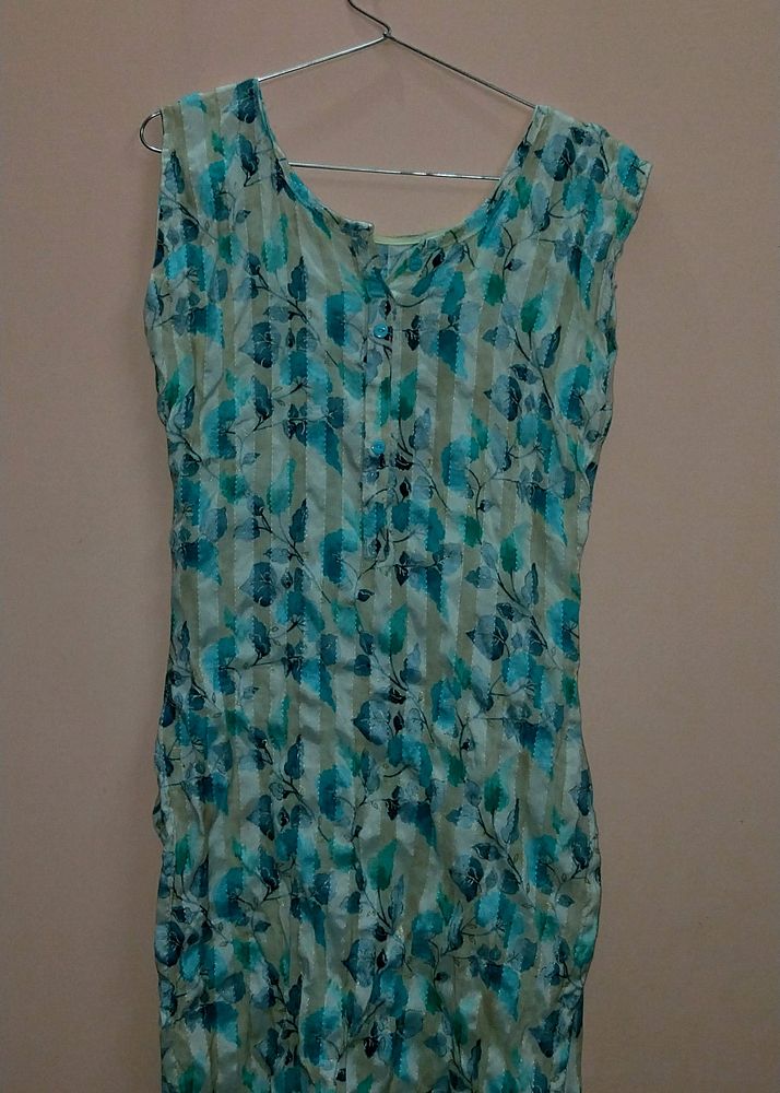 Sleeveless Straight Kurti