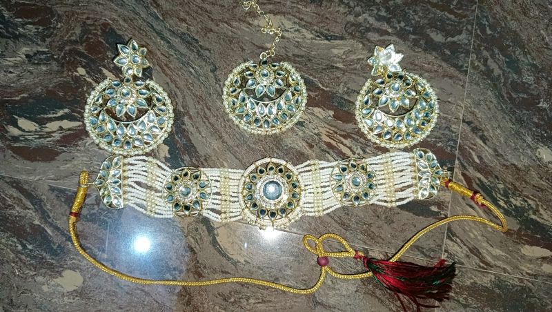 Moti And Kundan Jewellery Set