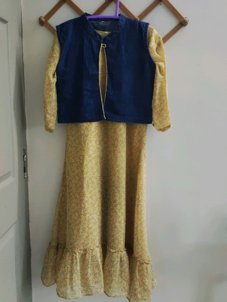 Crepe Kuthi(with Lining) And Jacket