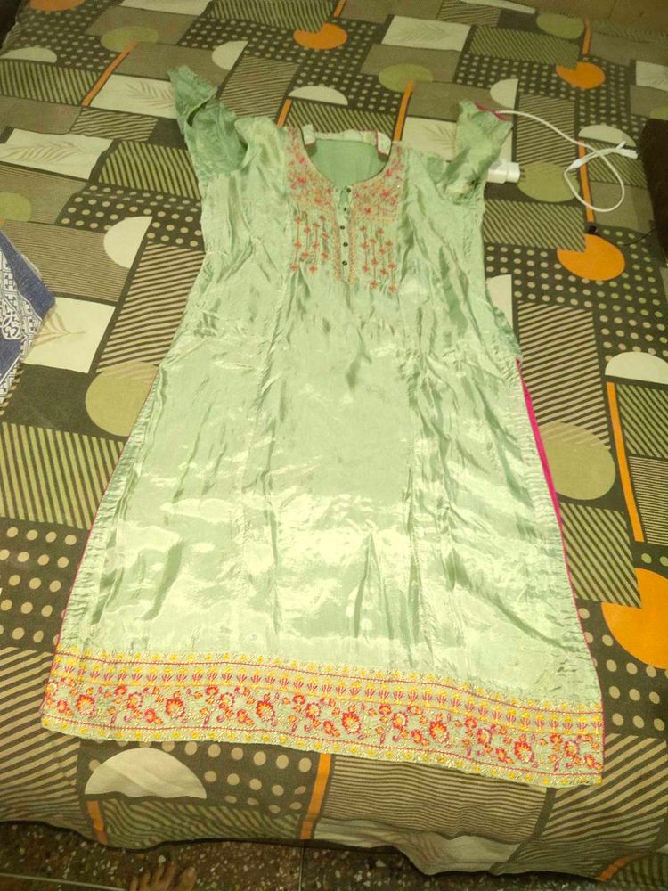 Women Party Wear Kurta