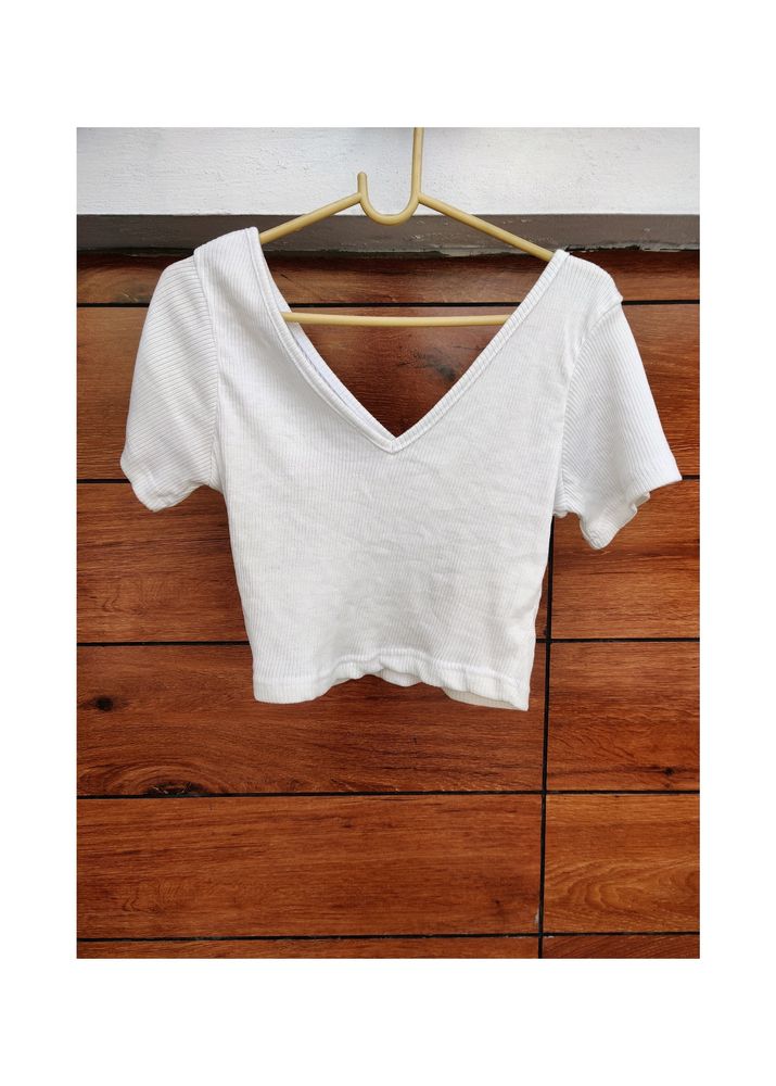 V-neck Crop Top