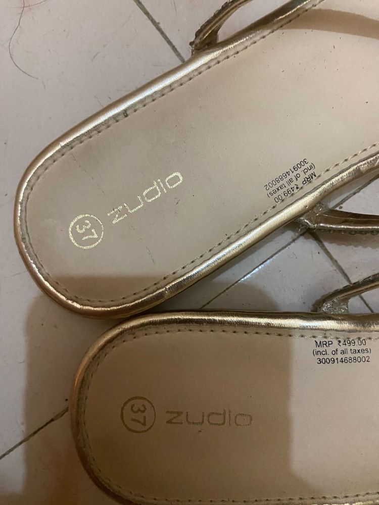 Golden Zudio flats