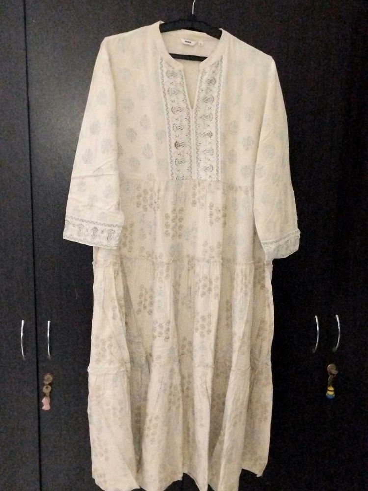 Women Frock Style Kurta In Size XL