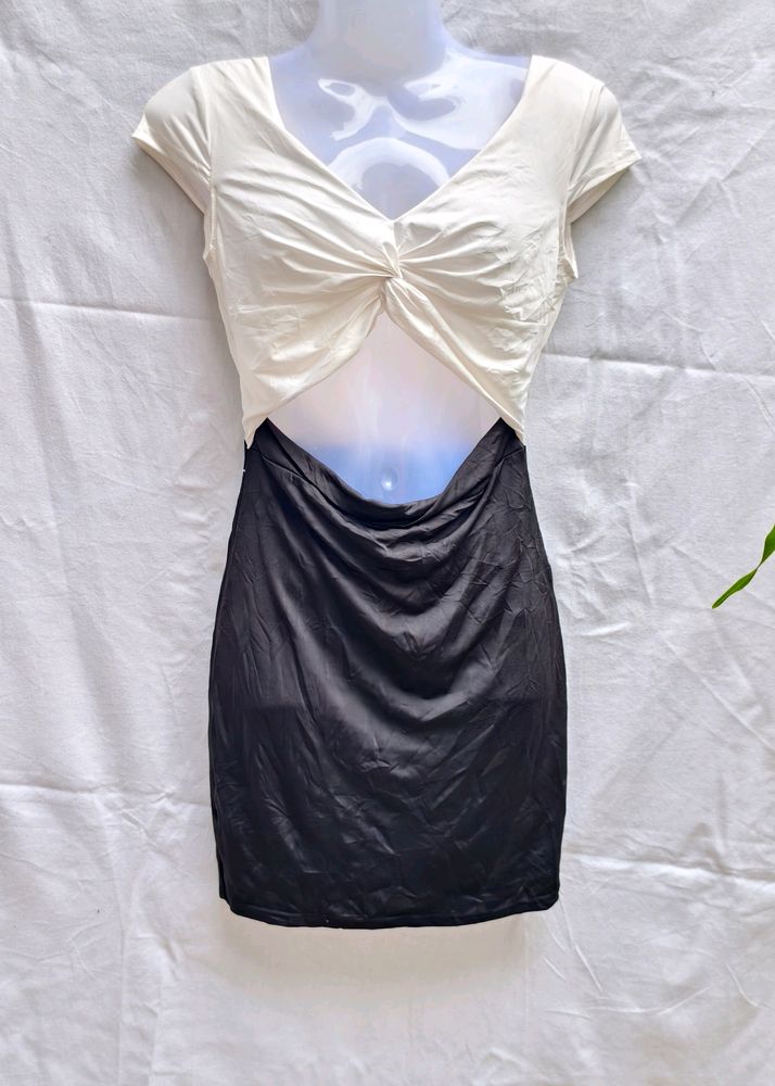 8T. BLACK AND WHITE MINI SEXY BODYCON