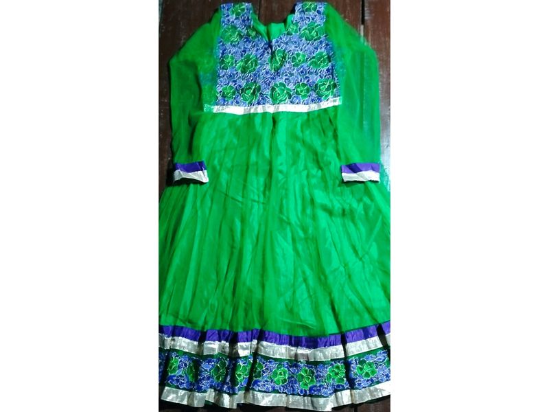 Anarkali Suit +Free Matching Earrings