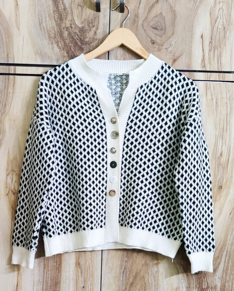 Black & Offwhite Cardigan Size-38