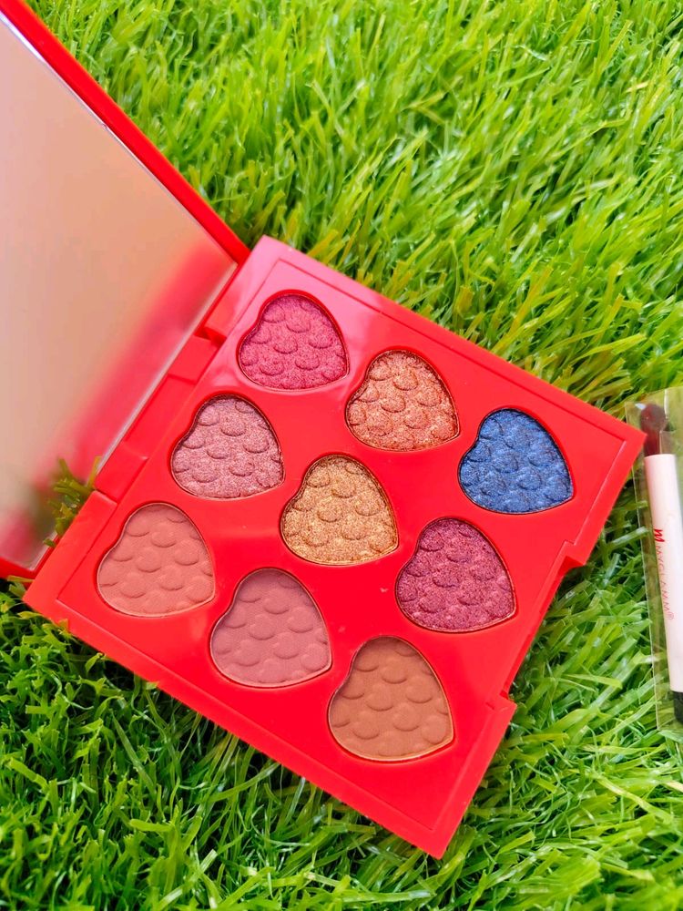 Myglamm Xoxo Eyeshadow Palette