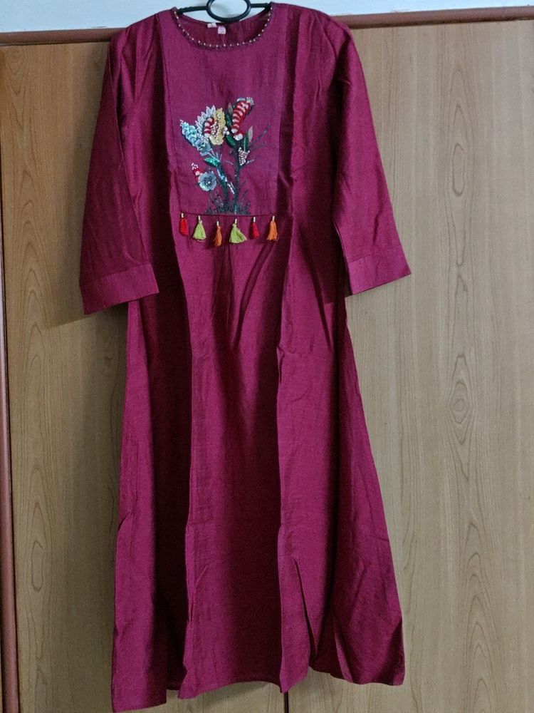 Beautiful Maroon Kurta For Women