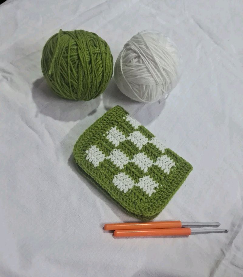 Crochet Green White Wallet