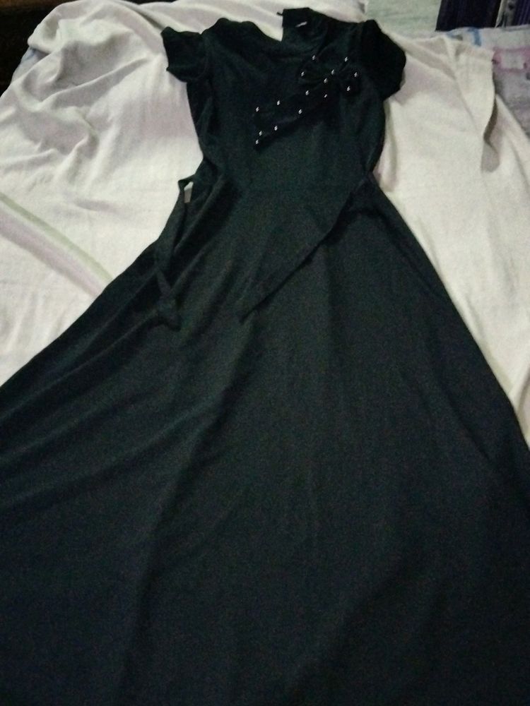 Black Colour Gown