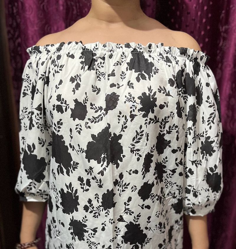 Black and White Off Shoulder Printed Top