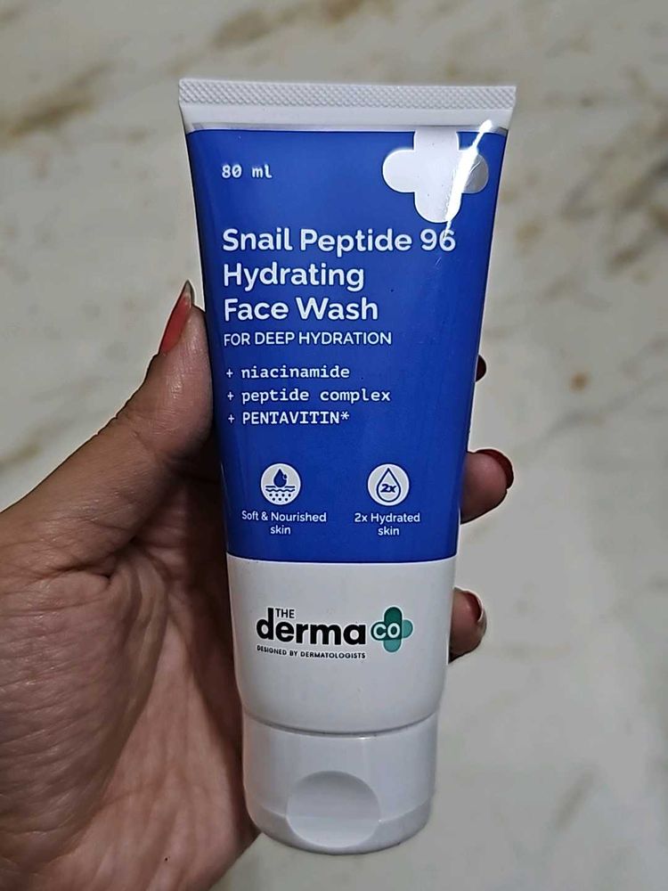 Derma Co Snail Peptide Face Wash