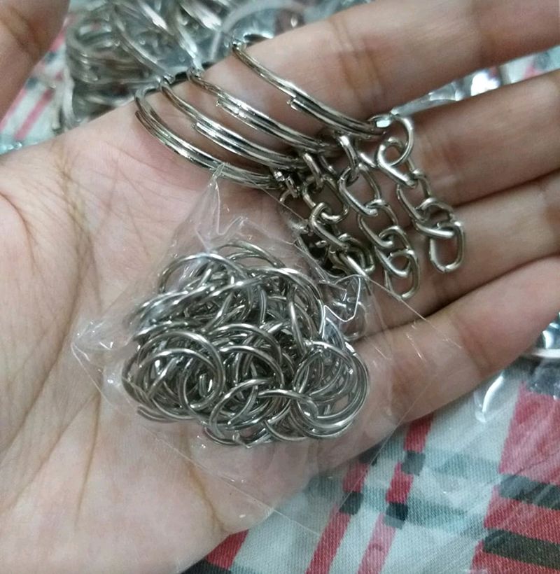 20 Keychain Just 100 Rs .