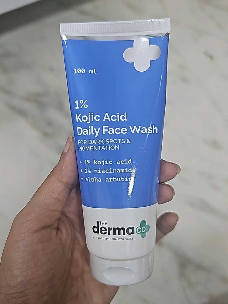 Derma Co 1% Kojic Acid Face Wash