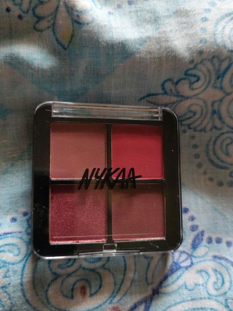 Nykaa Eyeshadow Palette