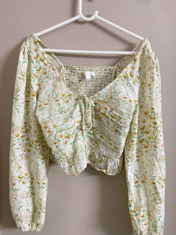 Summer flowery top